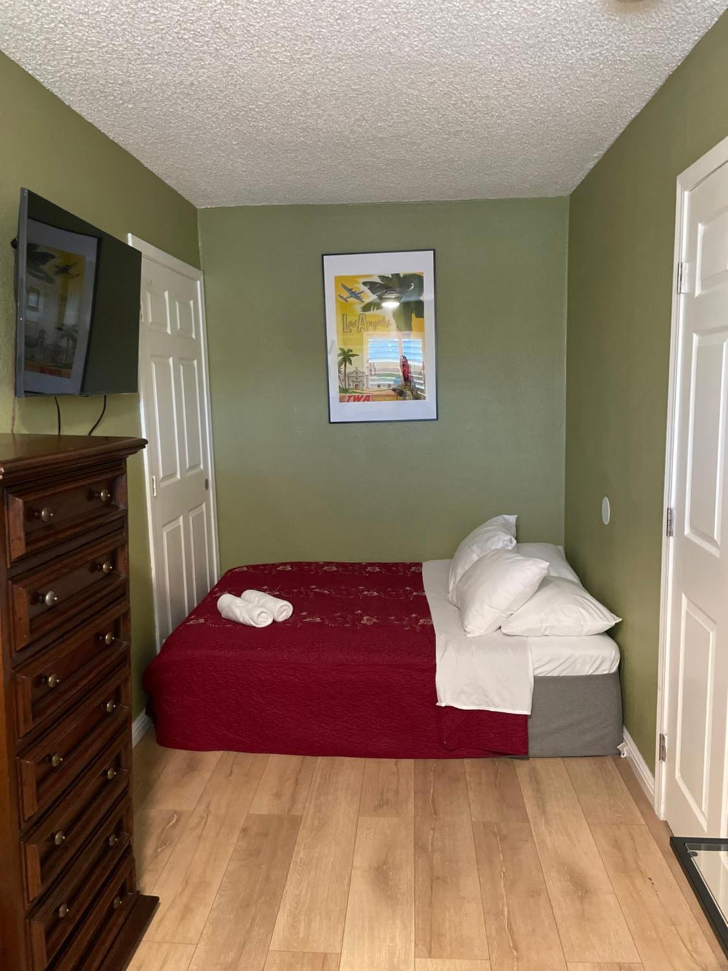 Private Room In Los Angeles With Ac, Strong Wifi, Smart Tv, Work Desk Near Sofi Stadium Exterior photo