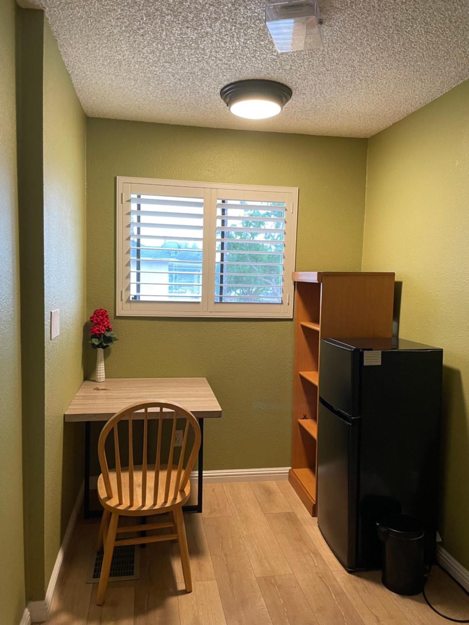 Private Room In Los Angeles With Ac, Strong Wifi, Smart Tv, Work Desk Near Sofi Stadium Exterior photo